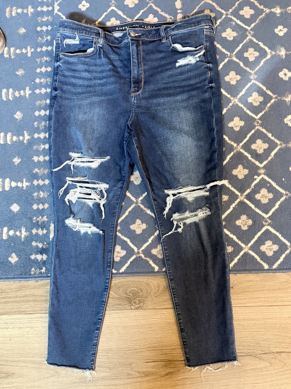 American Eagle Outfitters Dark Blue Distressed Skinny Jeans